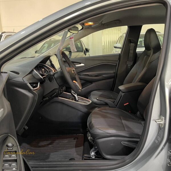 Onix - SEDAN Plus LTZ 1.0 12V TB Flex Aut. - Image 13